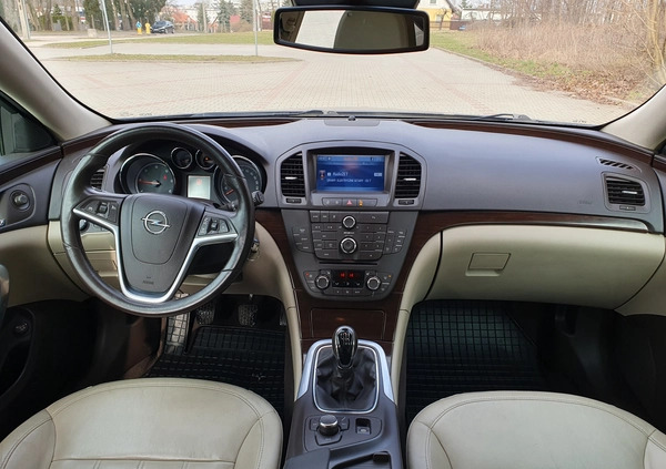 Opel Insignia cena 24900 przebieg: 238000, rok produkcji 2010 z Nidzica małe 781